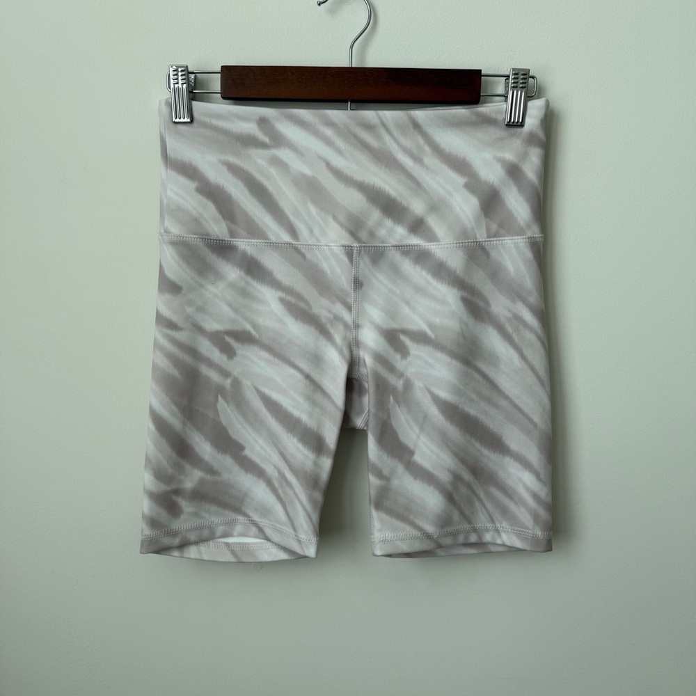 Harmony Balance‎ Tie-Dye Biker Shorts 7” Size Small